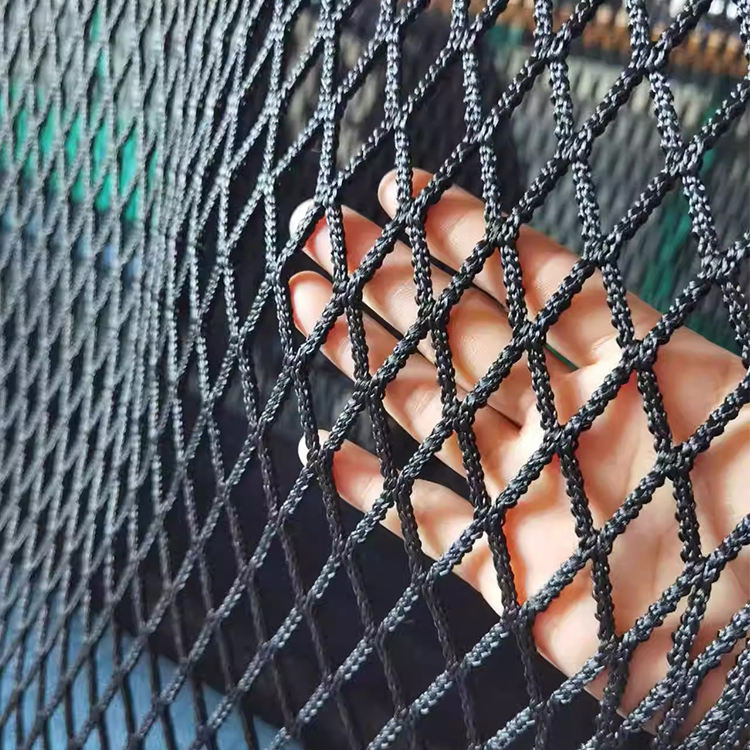 Soccer Field Fence Net Polyester PP HDPE Strong Tear Resistant Knotless Sport Net with 4.5x4.5cm Mesh